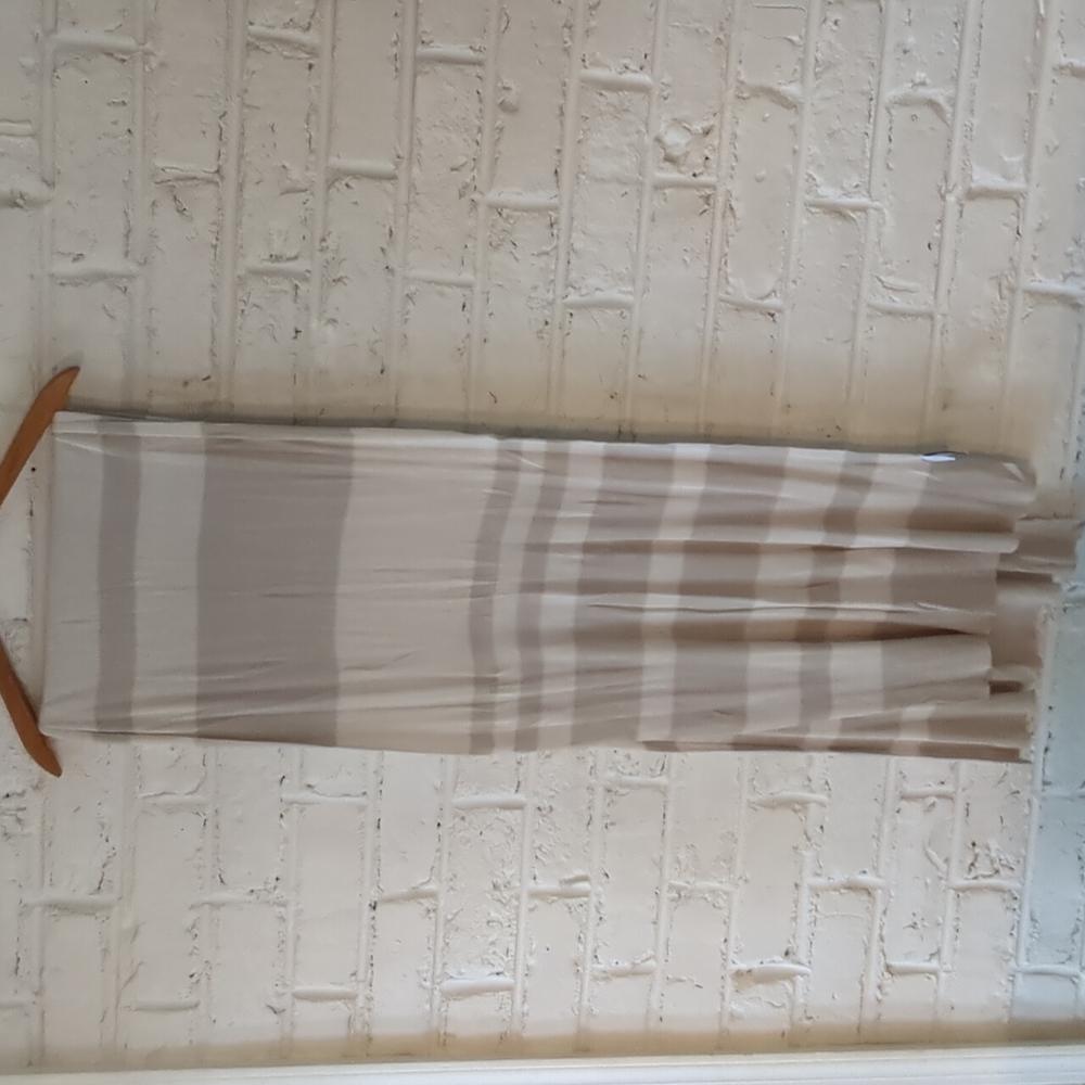 Banana Republic Cream and Tan Striped Scarf